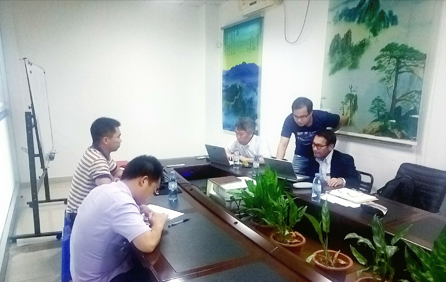 触摸显现屏厂家